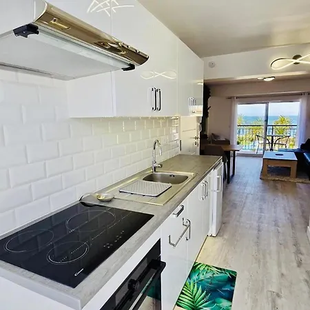 Modern Sea-view Stay, Vakantiehuis Dénia