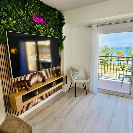 Modern Sea-view Stay, * Dénia