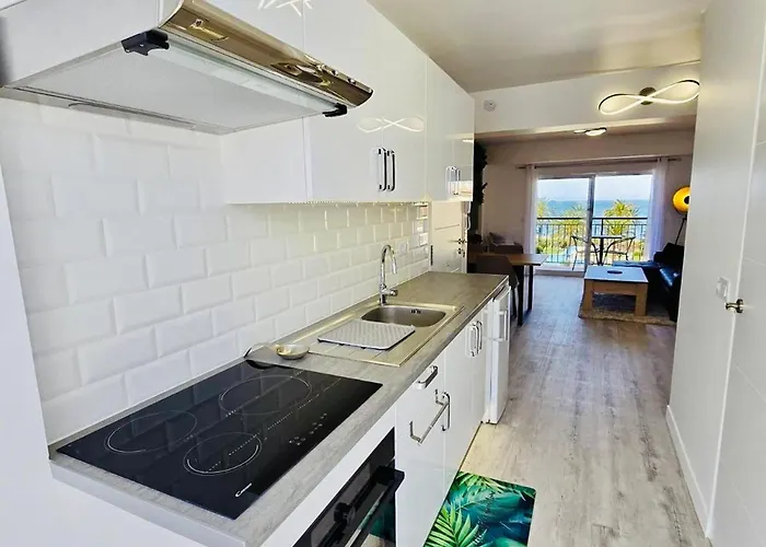 Modern Sea-view Stay, Casa vacanze Dénia