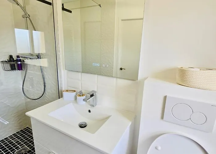 Modern Sea-view Stay, Casa vacanze Dénia